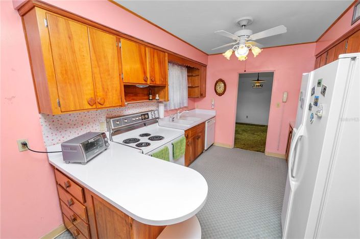 Image No.14-3 Bed Property for sale