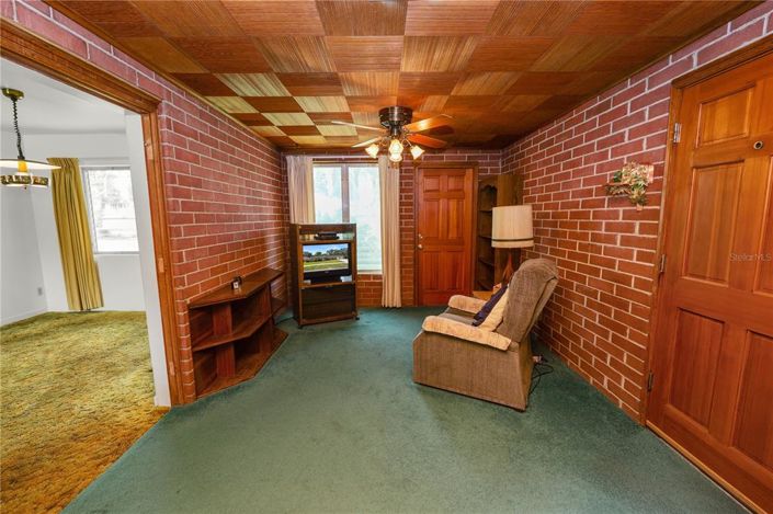 Image No.19-3 Bed Property for sale