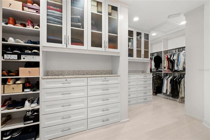 Image No.43-5 Bed Property for sale