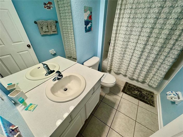 Image No.17-3 Bed Townhouse for sale