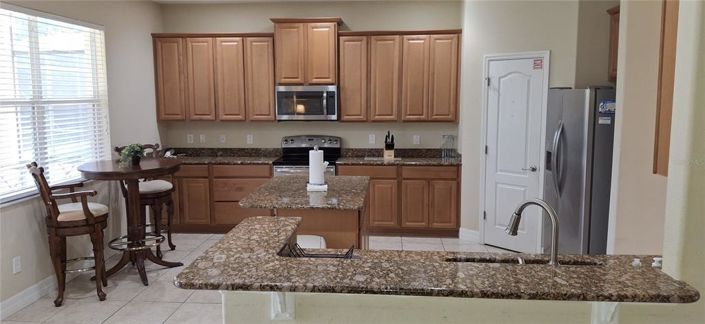 Image No.22-5 Bed Property for sale