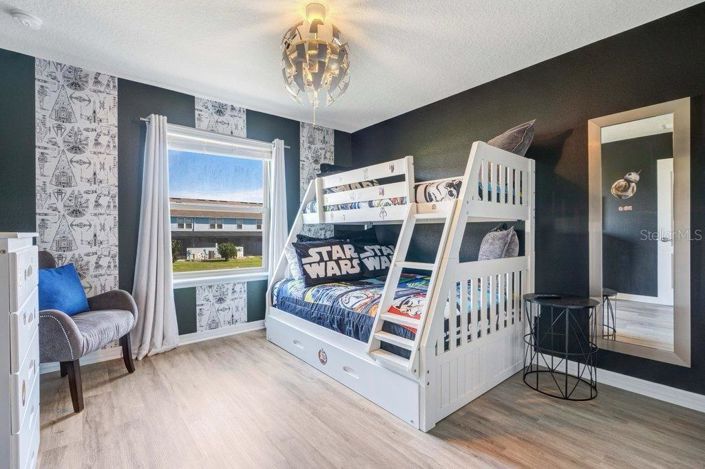 Image No.27-6 Bed Property for sale