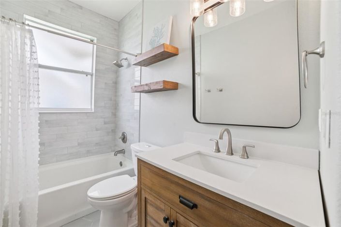 Image No.31-5 Bed Property for sale