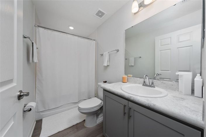 Image No.30-3 Bed Property for sale