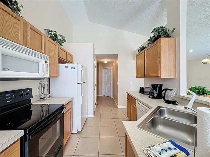 Image No.15-4 Bed Property for sale