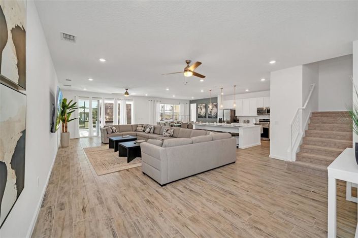 Image No.14-15 Bed Property for sale