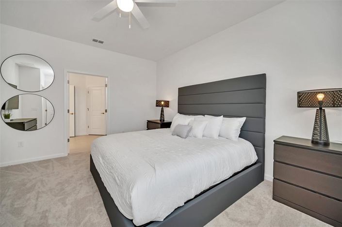 Image No.53-15 Bed Property for sale