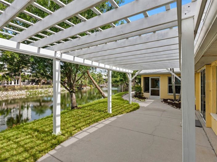 Image No.17-3 Bed Property for sale