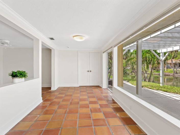 Image No.22-3 Bed Property for sale