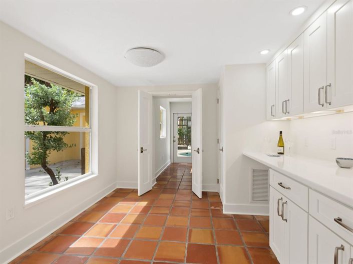 Image No.29-3 Bed Property for sale