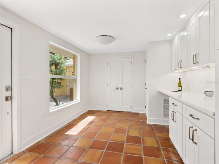 Image No.30-3 Bed Property for sale