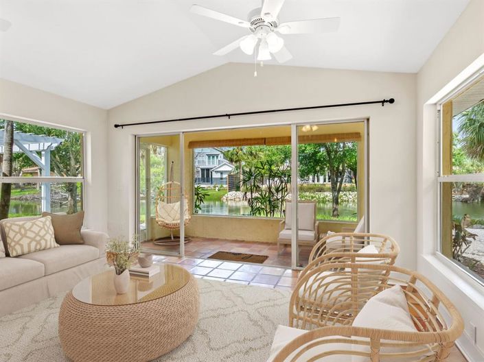 Image No.45-3 Bed Property for sale