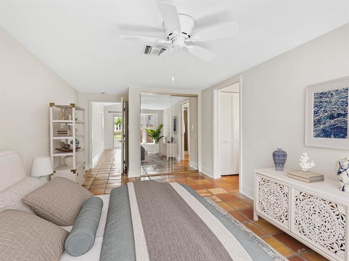 Image No.51-3 Bed Property for sale