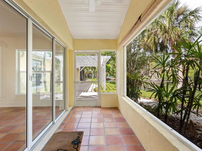 Image No.56-3 Bed Property for sale