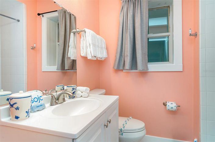 Image No.14-4 Bed Property for sale