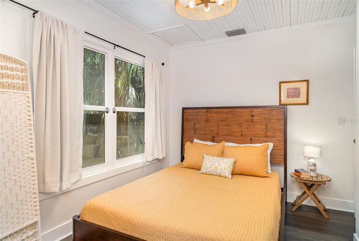 Image No.17-4 Bed Property for sale