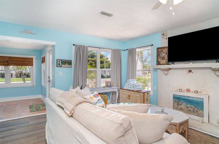 Image No.5-4 Bed Property for sale