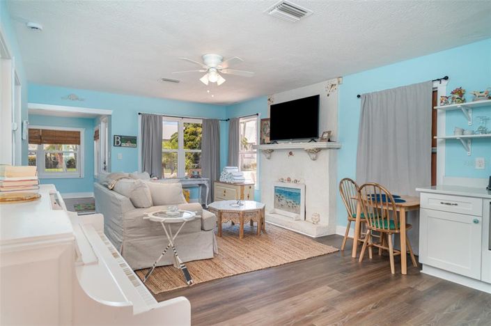 Image No.9-4 Bed Property for sale