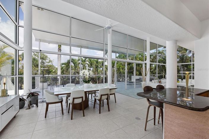 Image No.17-3 Bed Property for sale