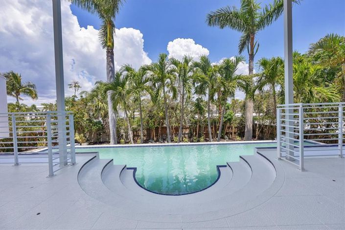 Image No.33-3 Bed Property for sale