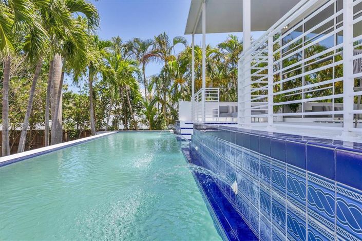 Image No.36-3 Bed Property for sale