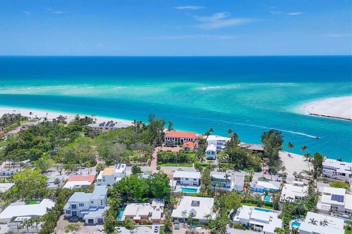 Image No.48-3 Bed Property for sale