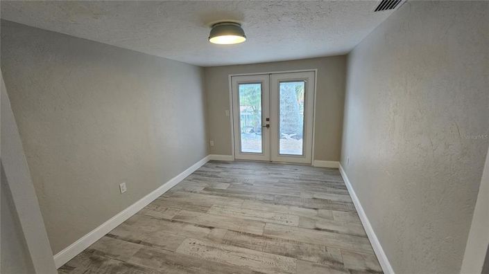 Image No.29-6 Bed Property for sale