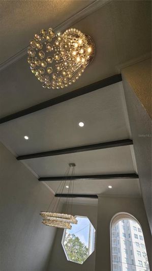 Image No.64-6 Bed Property for sale