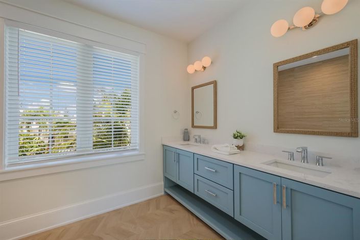 Image No.27-Propriété de 4 chambres à vendre à Holmes Beach