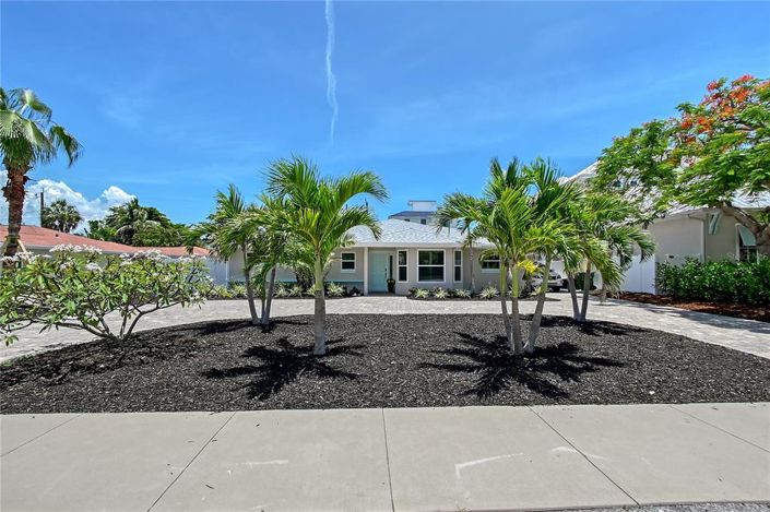 Image No.38-3 Bed Property for sale