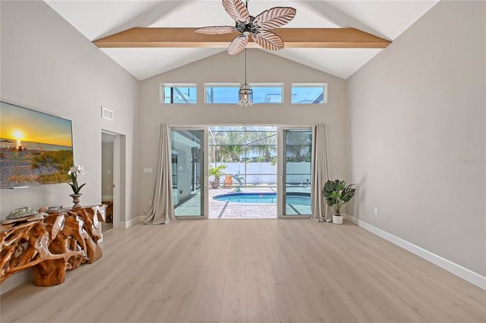 Image No.5-3 Bed Property for sale