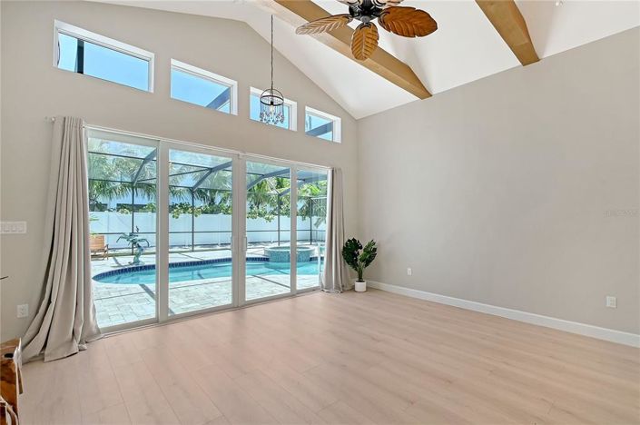 Image No.8-3 Bed Property for sale