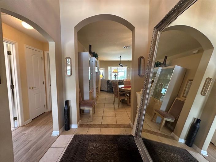 Image No.4-4 Bed Property for sale