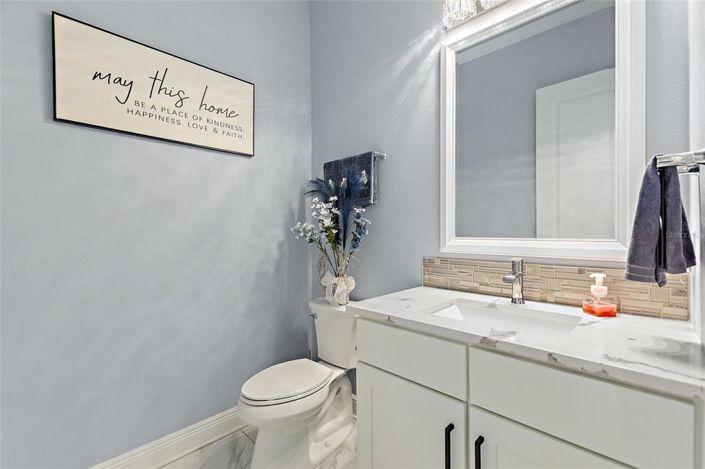 Image No.21-6 Bed Property for sale