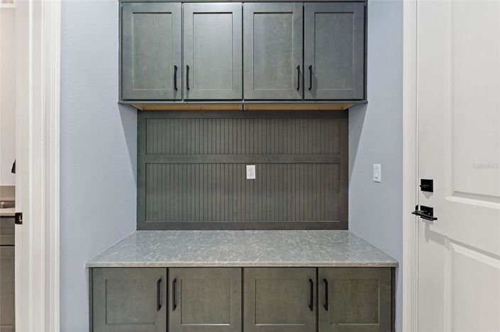 Image No.22-6 Bed Property for sale