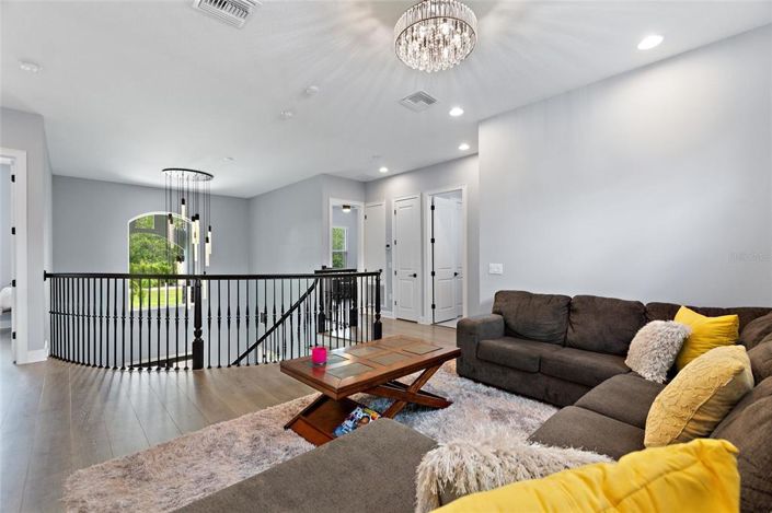 Image No.36-6 Bed Property for sale