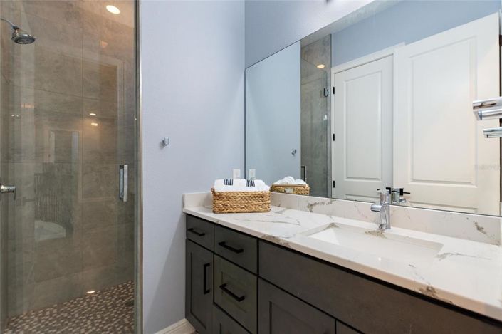 Image No.39-6 Bed Property for sale