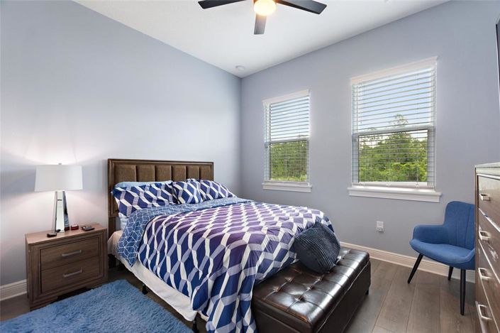 Image No.40-6 Bed Property for sale