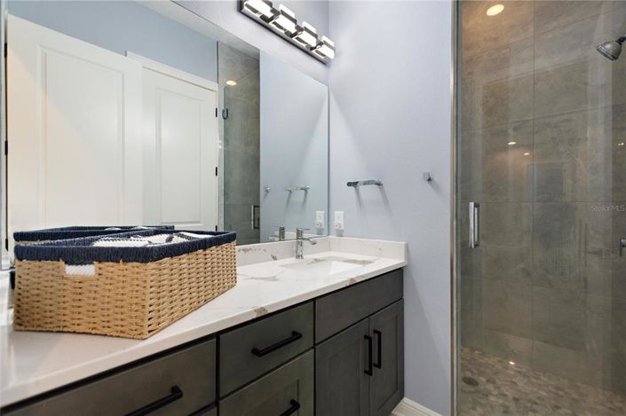 Image No.43-6 Bed Property for sale