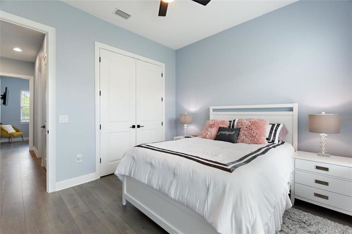 Image No.44-6 Bed Property for sale