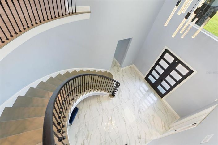 Image No.46-6 Bed Property for sale