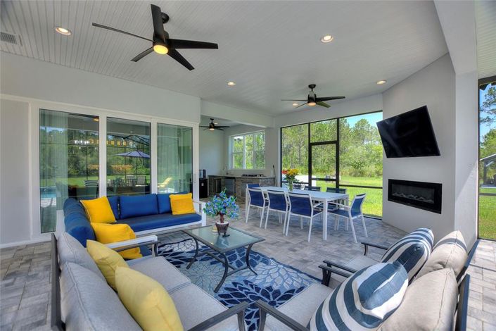 Image No.48-6 Bed Property for sale