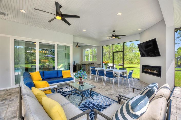 Image No.52-6 Bed Property for sale