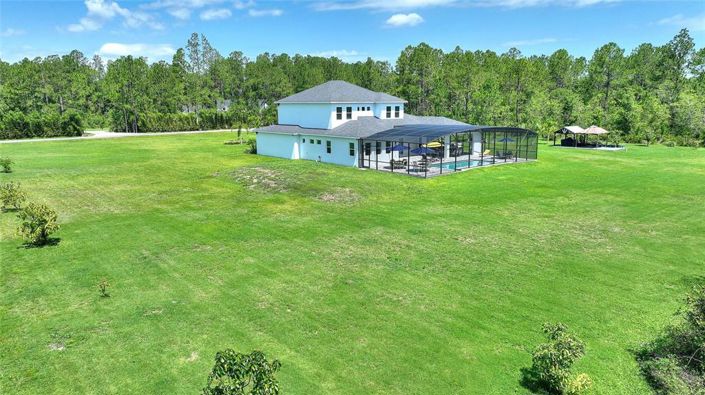 Image No.60-6 Bed Property for sale