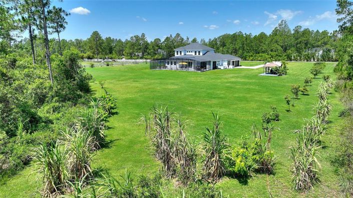 Image No.62-6 Bed Property for sale