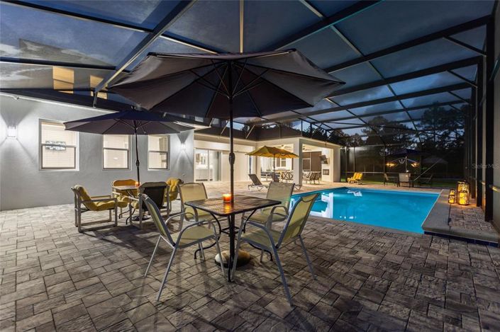 Image No.76-6 Bed Property for sale