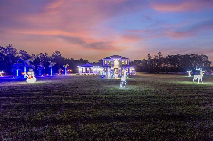 Image No.82-6 Bed Property for sale