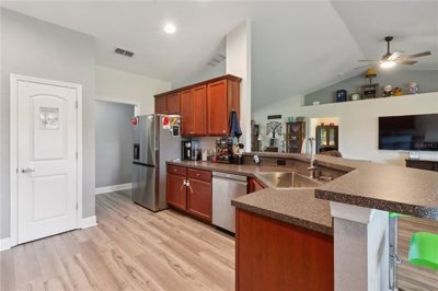 8d076785