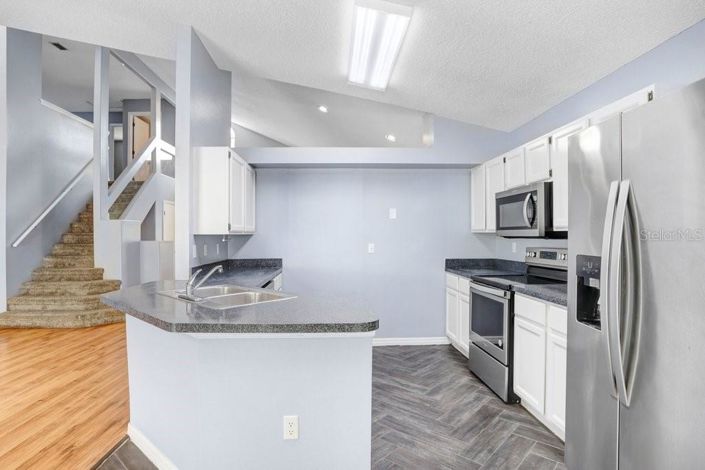 Image No.16-3 Bed Property for sale