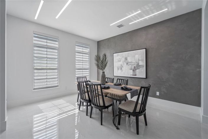 Image No.10-5 Bed Property for sale